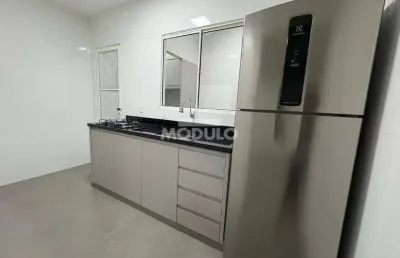 Casa em condomínio para locação no bairro aclimação.