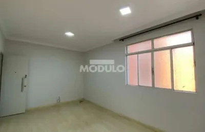 Apartamento para locação no bairro presidente roosevelt.