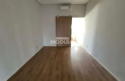 Sala comercial para locação no bairro jardim europa