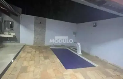 Casa residencial à venda, 3 quartos, 1 suíte, 3 vagas, jardim europa - uberlândia/mg