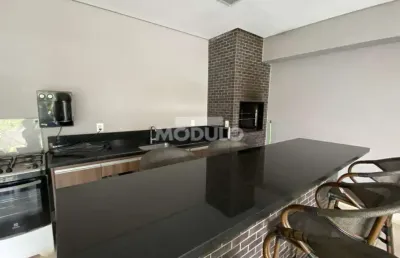 Apartamento com 3 quartos para alugar na Rua Fádua Barcha Gustim, --, Tubalina, Uberlândia