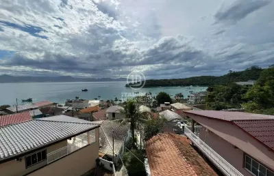 Casa com vista para o caixa daço, araçá, porto belo - sc