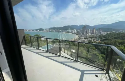 Magnifica casa com vista para o mar , canto da praia, itapema - sc