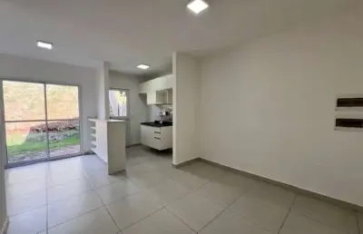 Casa térrea desocupada na casas da toscana 3dorms e amplo quintal.