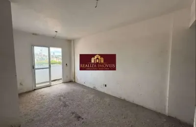 Apto no contra piso no saint james, 2 dorms sendo 1 suíte, varanda e 1 vaga coberta.