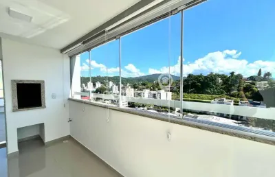 Apartamento semimobiliado com 2 dormitórios na vila nova!
