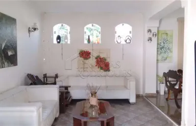 Casa com 3 quartos, 270 m² - independência - taubaté/sp