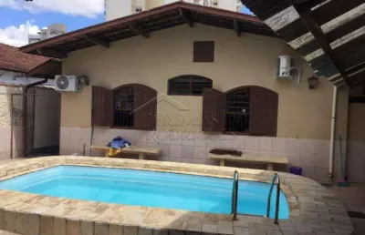 Casa com 5 quartos à venda no Centro, Taubaté 