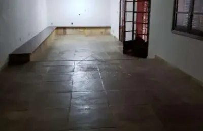 Casa com 5 dormitórios, 700 m², à venda por r$ 1.100.000 ou aluguel por r$ 5.000/mês- centro - pindamonhangaba/sp