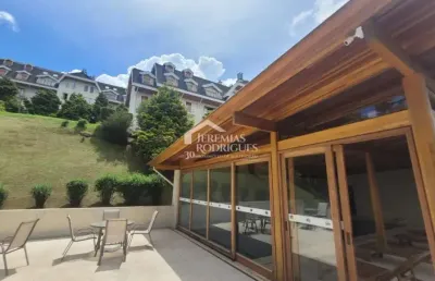Apartamento à venda com 4 dormitórios, 324m² no condomínio le bourg saint maurice em campos do jordão/sp.