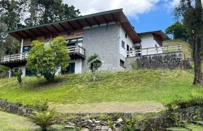 Casa para venda com 3 dormitórios no jardim do embaixador em campos do jordão/sp