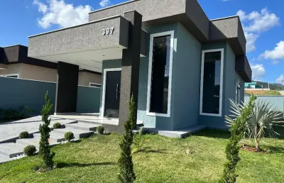 Casa com 3 quartos em condomínio proximo ao centro de maricá/rj