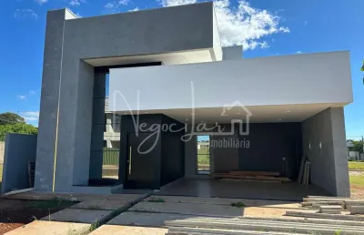 Cond. iguaçu, casa com 03 suítes, vila carimã, foz do iguacu - pr