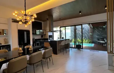 Excelente casa térrea com 3 suítes no alphaville litoral norte 1 reformada