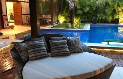 Mansão de 5 quartos no condomínio casas de praia do forte mobiliada