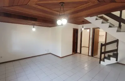 Casa em itapuã em cond fechado com 4 quartos nascente perto da praia
