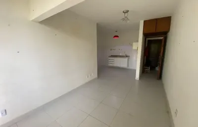 Apartamento a venda em stella maris quarto e sala  com armarios