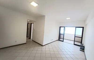 Apartamento a venda na pituba com 3 quartos e nascente