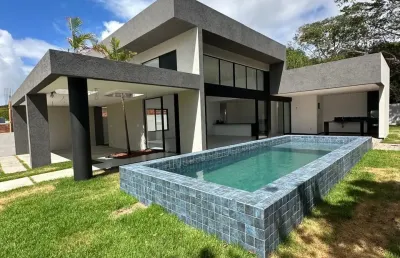 Casa a venda em guarajuba com 4 suites na linha verde