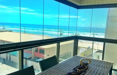 Apartamento a venda na praia do flamengo com 2 quartos pé na areia vista mar e mobiliado