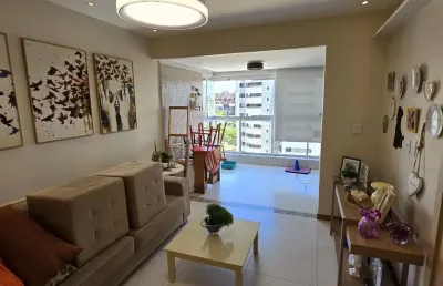 Apartamento a venda em armaçao com 2 quarto varanda armarios e 2 vagas no residencial valente