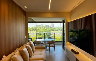 Apartamento a venda em ondina com 2 quartos mobiliado com vista avenida no beach class