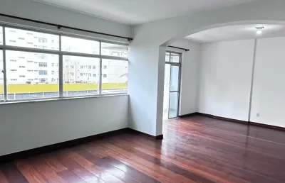 Apartamento a venda na pituba com 4 quartos varanda e nascente