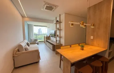 Apartamento a venda no beach class em ondina com 2 quartos mobiliado e reformado