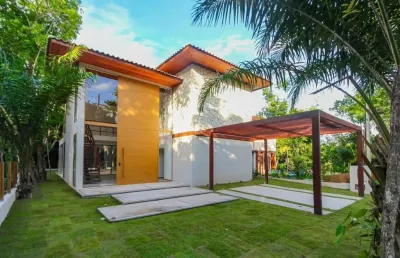 Casa a venda em praia do forte com 4 quartos piscina e área gourmet