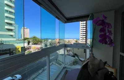 Apartamento a venda em armação com 1 quarto reformado e vista mar no rio tâmisa