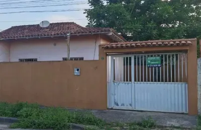 Imperdível oportunidade: casa à venda em serramar, serra-es, com 2 quartos, 1 sala, 1 banheiro, 3 vagas de garagem e 65m².