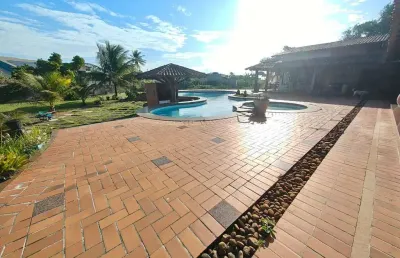 Espetacular casa à venda em serra-es, parque das gaivotas: 3 quartos, 2 suítes, 3 salas, 3 banheiros e 5 vagas de garagem!