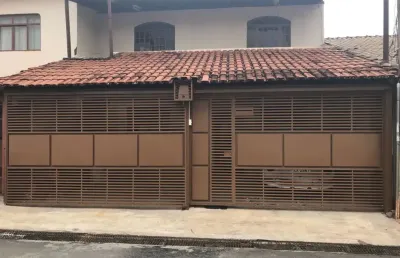 Qr 406 - sobrado com 2 quartos e amplo salão de festas no 1º andar/samambaia/df