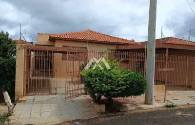 Casa com 3 dormitórios à venda por r$280.000 - nucleo habitacional jardim bela vista - marilia/sp