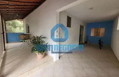 Imóvel com 638 m  de lote e 3 barracões à venda, no bairro vila mariana, governador valadares - mg