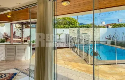 Casa à venda no bairro santa mônica em florianópolis