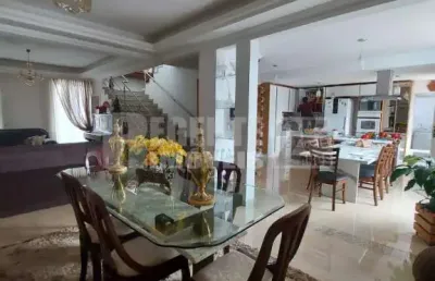 Casa com 4 quartos à venda no bairro agronômica em florianópolis