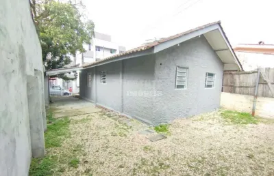 Terreno com 2 casas próximo a ufsc no bairro trindade em florianópolis.