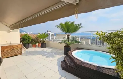 Cobertura com 3 suítes e piscina no bairro itacorubi florianópolis