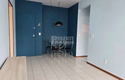 Apartamento a venda com 2 dormitórios no bairro saco dos limões em florianópolis.