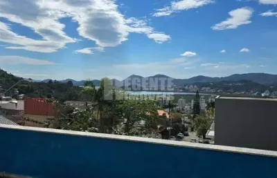 Casa em condominio 3 quartos bairro trindade florianópolis