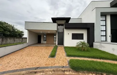 Casa de luxo em condomínio no residencial jardim do jatobá, hortolândia-sp: 3 quartos, 1 suíte, 153,00m² - à venda!
