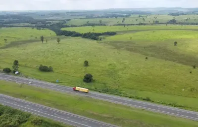 Excelente si?tio a venda na regia?o de tatui? - sp ??   ? oportunidade para loteamentos, condomi?nios, postos de combusti?veis ou empreendimentos ?   a?rea total de 27 alqueires ou 65 hectares   topog