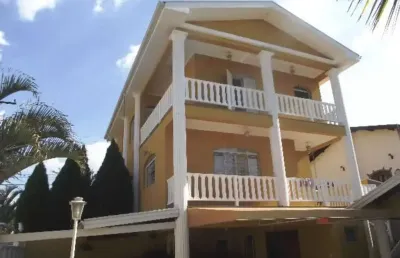 Oportunidade única: casa em condomínio de luxo em valinhos-sp, no condomínio residencial terras do caribe - 4 quartos, 2 suítes, 3 salas, 5 banheiros, 4 vagas, 302m².