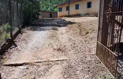 Oportunidade de negócio  fazenda a venda situada em guapiara-sp ??   área total 53 alqueires   22 alqueires em brota de eucalipto   10 alqueires em
