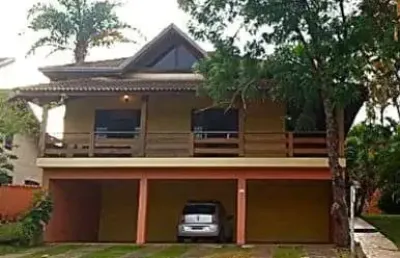 Condomínio estancia arvore da vida 1 casa de 3 qtos ( 1 suite), 3 banhos , sala , cozinha,  sala de jantar , despensa,  varandas , quarto de despejo