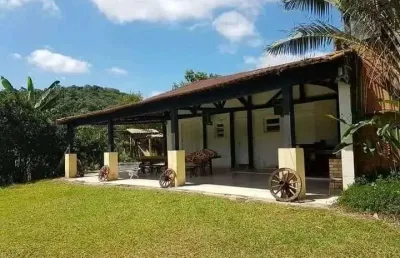 Fazenda 120 alqueires no total, sendo 60 alqueires no pasto, riquíssima em água, ótima logística e acesso, beira do asfalto, próximo da cidade apenas
