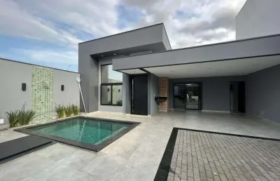 Casa térrea 153m2 03 quartos 01 suíte, sala de estar ampla, sala de jantar, pé direiro de 4,00m², cozinha, área de serviço, wc social, piscina, gourme