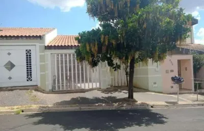 Casa térrea 110m2 03 quartos suíte sala cozinha copa área de serviço área gourmet com churrasqueira wc social (externo) portão eletronico hdl 3 vagas