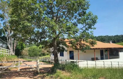 Fazenda 102 alquerires, casa sede simples 2 dorms, boa localização, cruzilia mg valor 10 milhoes divide em 3 vezes o pagamento